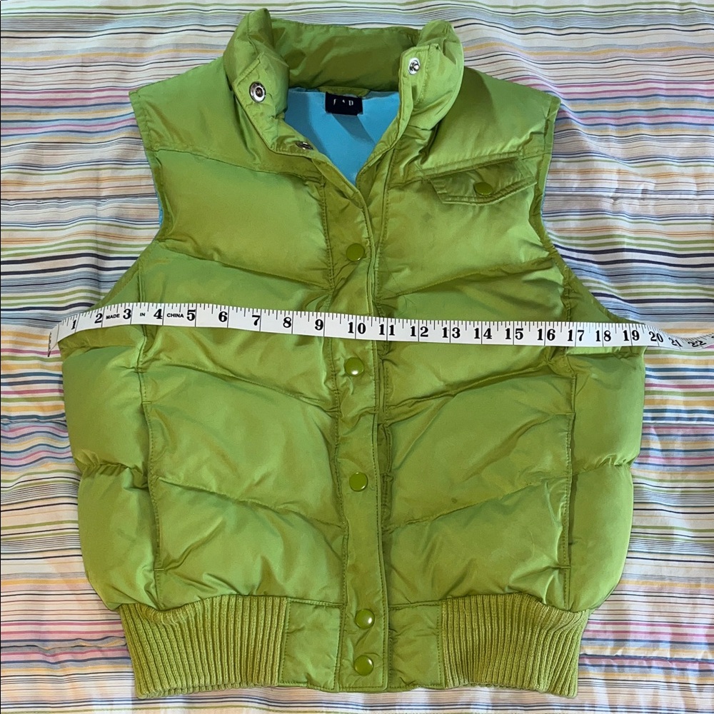 Gap Lime Green Down Filled Snap Front Puffer Vest… - image 4